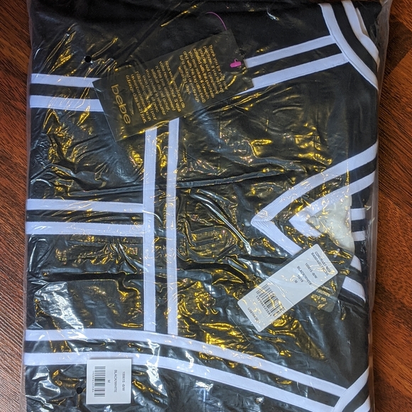 BEBE black/white bodycon Dress - Picture 5 of 5